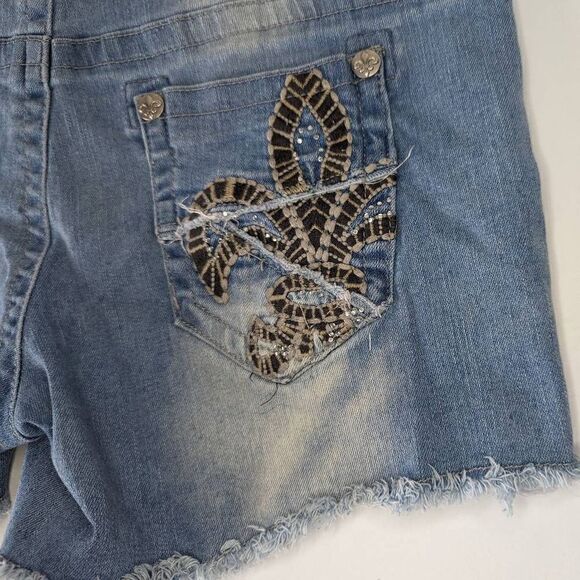 Rebel & Soul Women Jean Shorts Distressed Blue Wash Size 11 - Picture 5 of 8